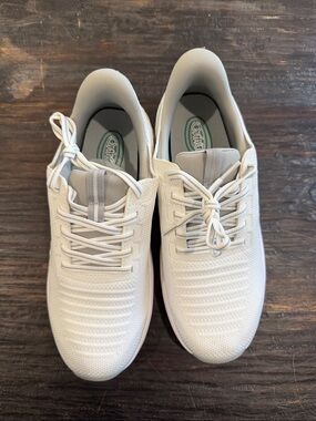 Orth feet kita hands free sneakers size 8 D wide